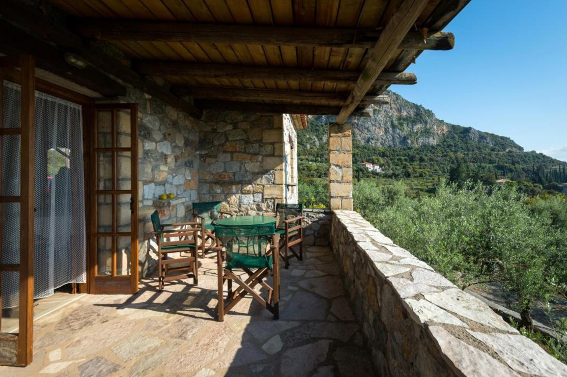 Porto Kalamitsi Stone-Built Bungalows Kardamyli Exterior foto