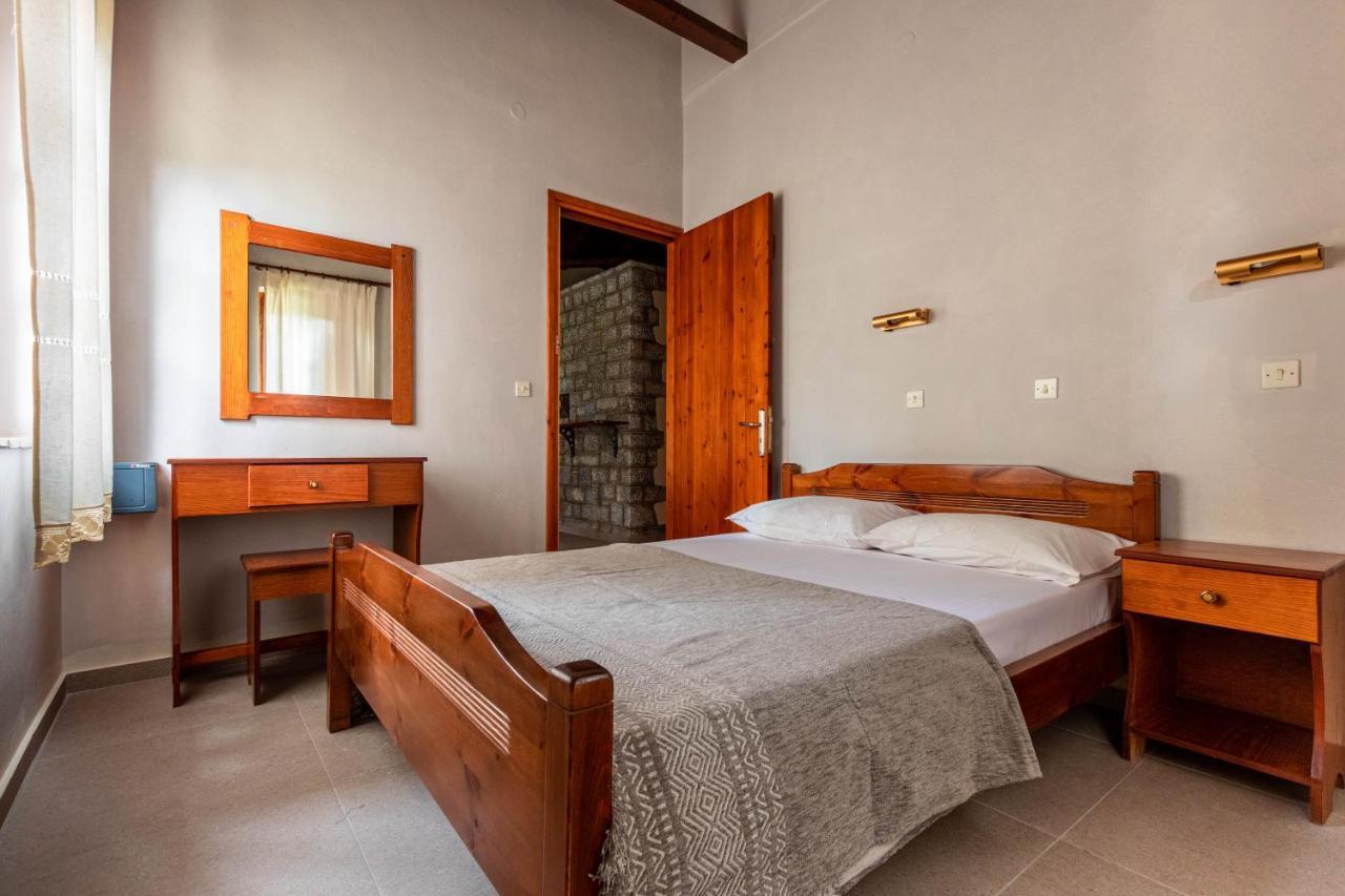 Porto Kalamitsi Stone-Built Bungalows Kardamyli Exterior foto